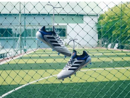 Tacchetti da Calcio 101— Il Segreto per Prestazioni e Salute