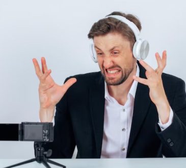 VAR nel calcio 101— come funziona e cosa ha cambiato