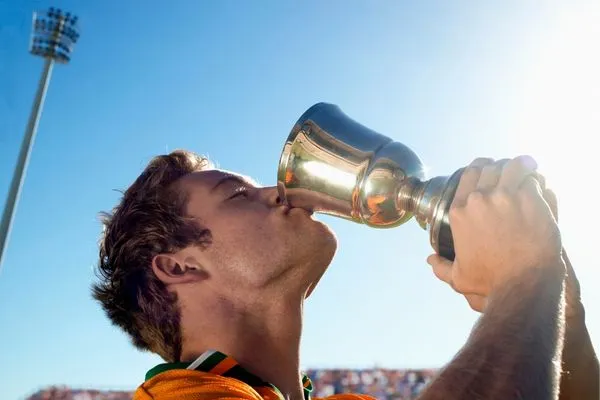 Successo in Coppa: 6 Ricompense Finanziarie da Non Perdere